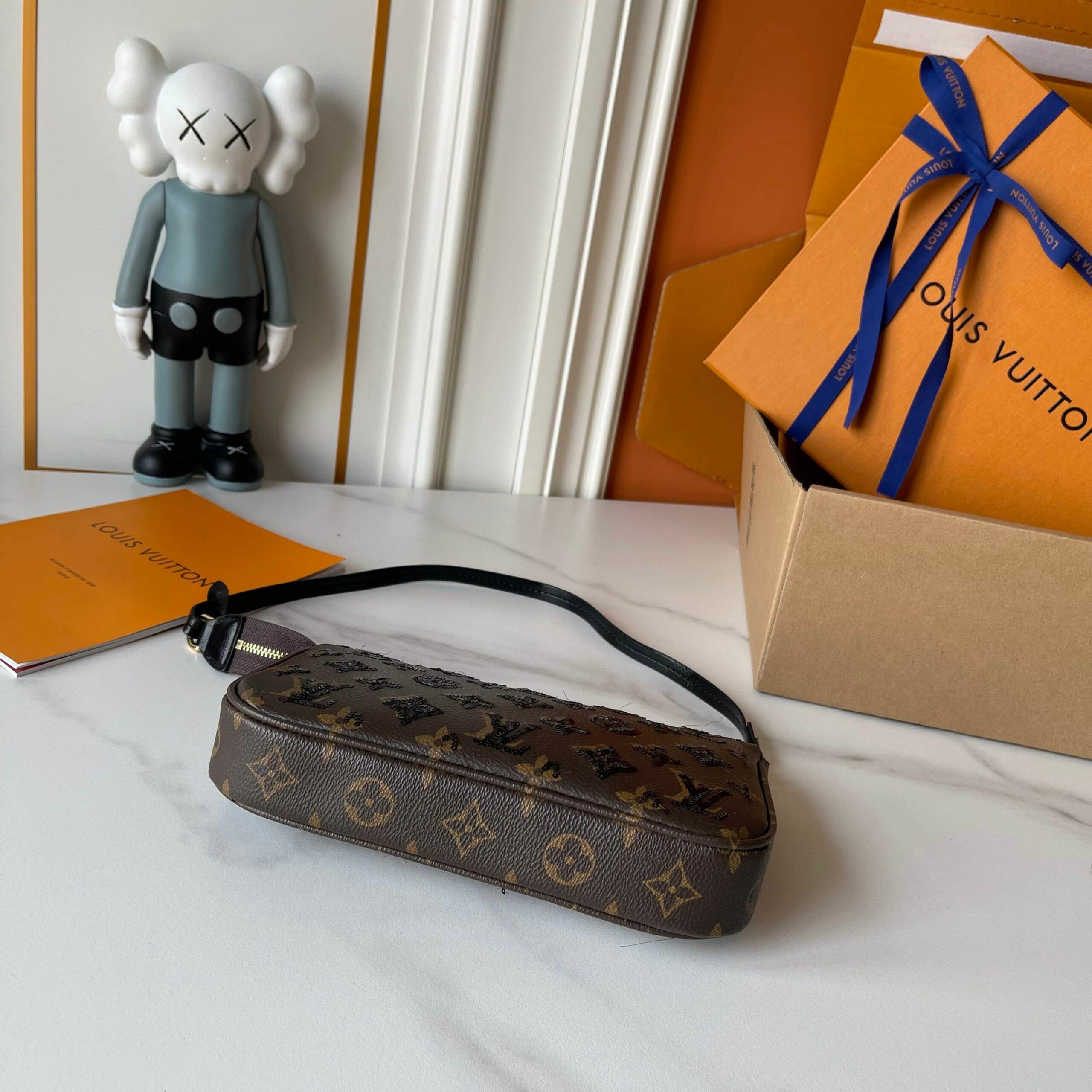 Luxury LV Handbag M26473-M51980 Luxury LV Handbag M26473-M51980