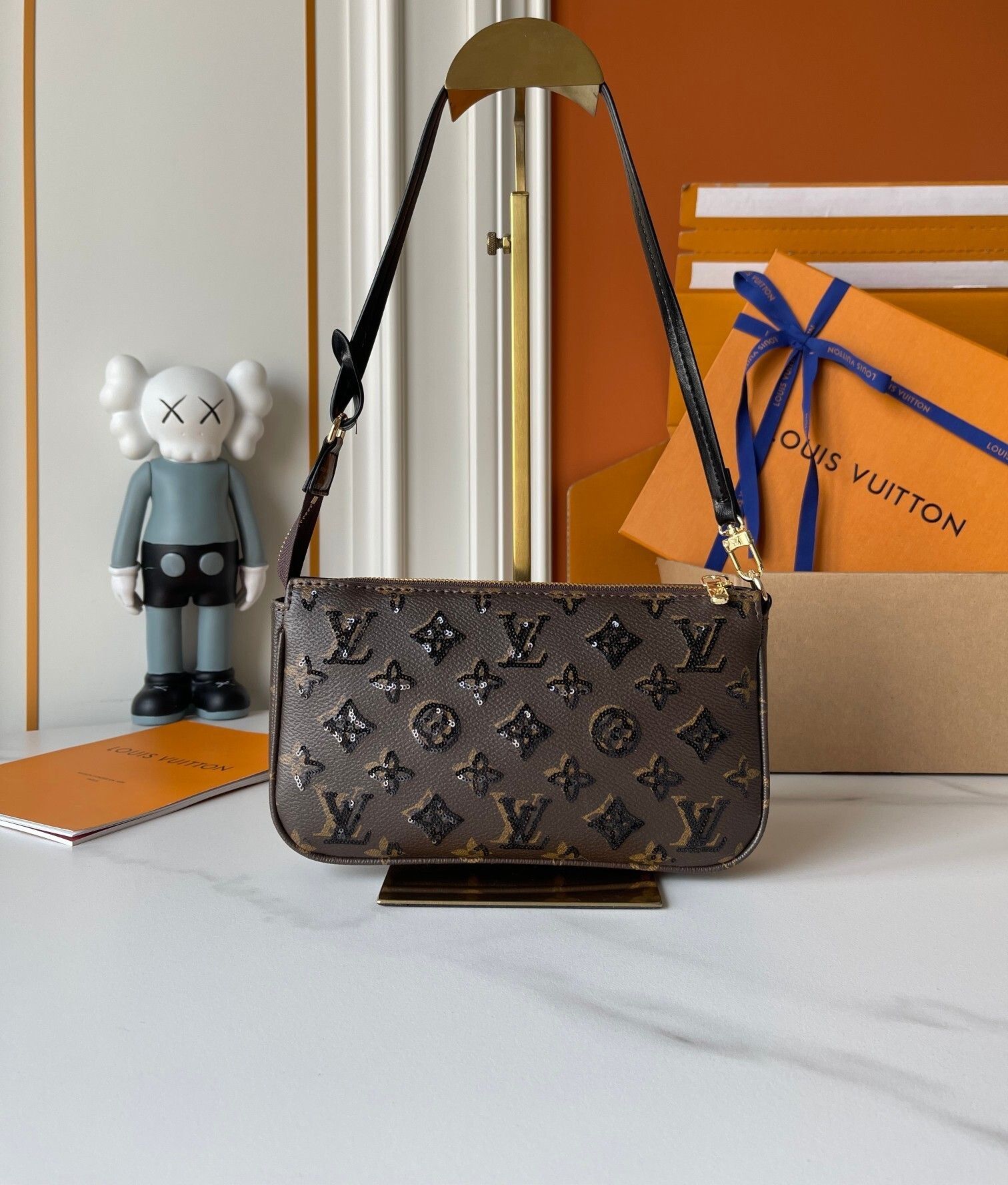 Luxury LV Handbag M26473-M51980 Luxury LV Handbag M26473-M51980