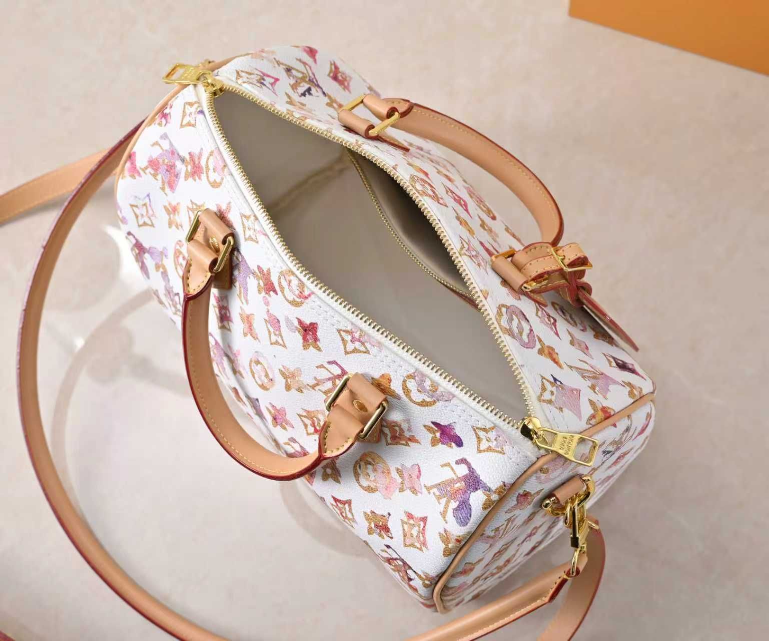 Luxury LV Handbag M18076-M15159-M25766-M13344 Luxury LV Handbag M18076-M15159-M25766-M13344