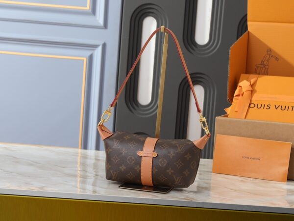 Chic Charm LV Handbag M26245-M26191 Chic Charm LV Handbag M26245-M26191