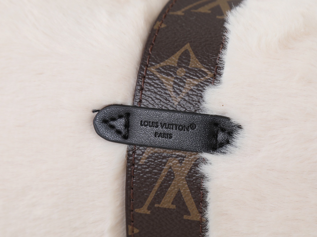 Luxury LV Handbag M26245-M26191 Luxury LV Handbag M26245-M26191