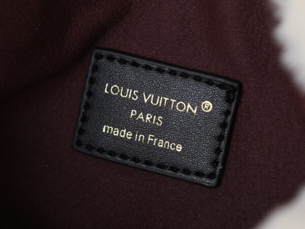 Chic Charm LV Handbag M26245-M26191 Chic Charm LV Handbag M26245-M26191