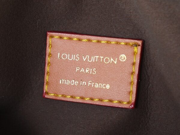 Chic Charm LV Handbag M26245-M26191 Chic Charm LV Handbag M26245-M26191