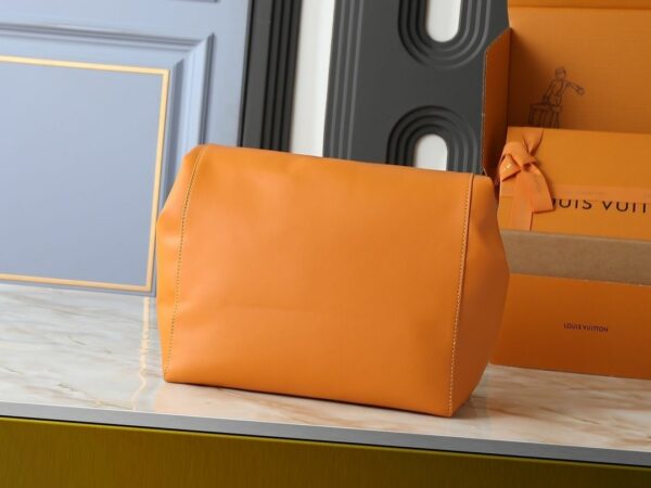 Chic Charm LV Handbag M24578