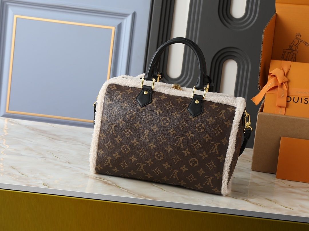 Luxury LV Handbag M26326-M40391 Luxury LV Handbag M26326-M40391