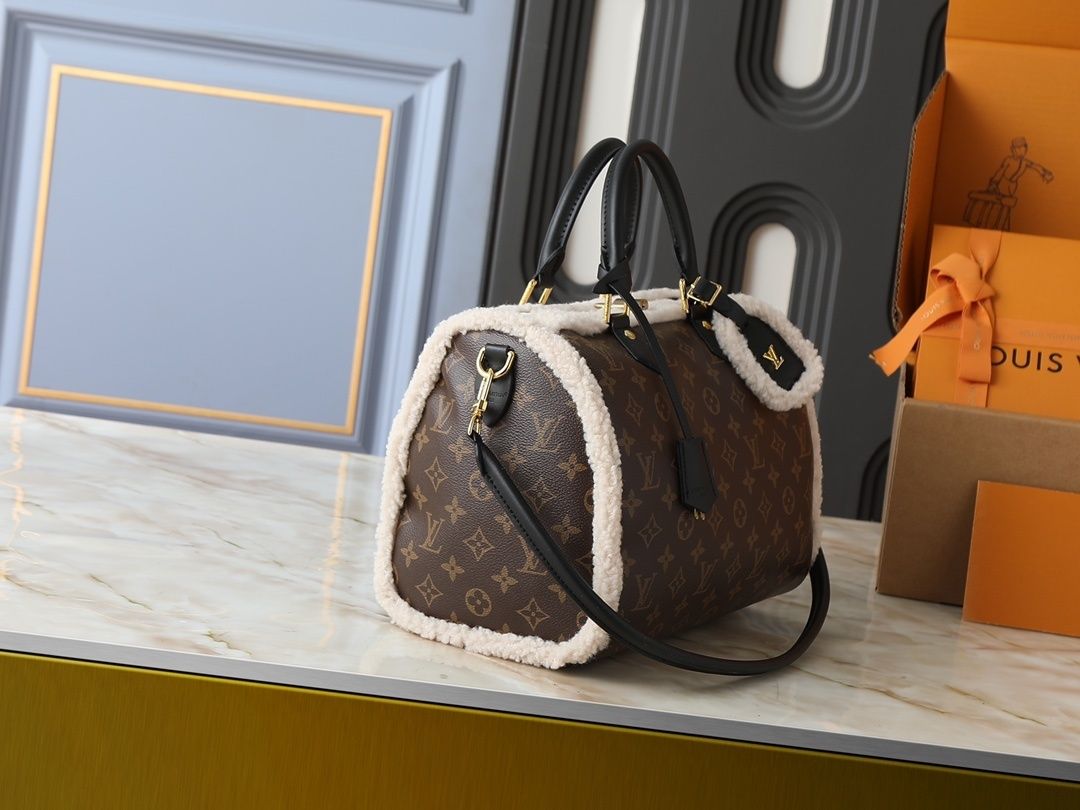 Luxury LV Handbag M26326-M40391 Luxury LV Handbag M26326-M40391