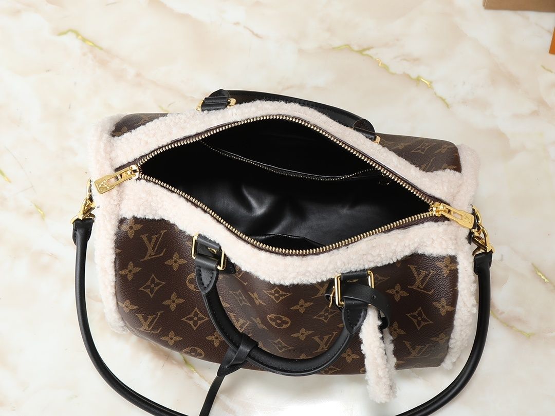 Luxury LV Handbag M26326-M40391 Luxury LV Handbag M26326-M40391