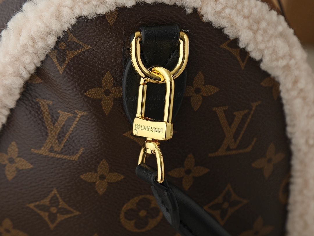 Luxury LV Handbag M26326-M40391 Luxury LV Handbag M26326-M40391