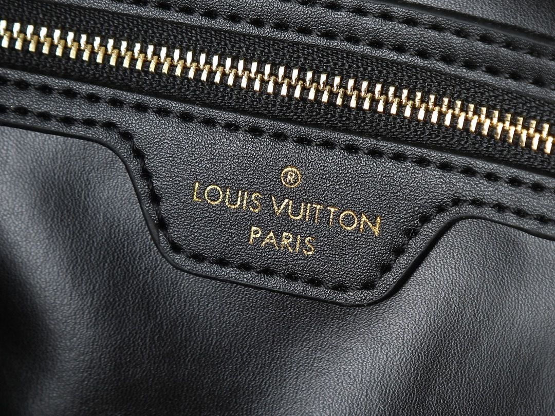 Luxury LV Handbag M26326-M40391 Luxury LV Handbag M26326-M40391