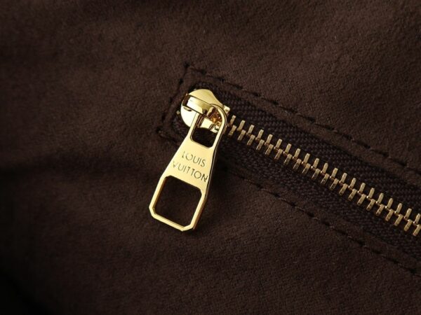 Chic Charm LV Handbag M26494
