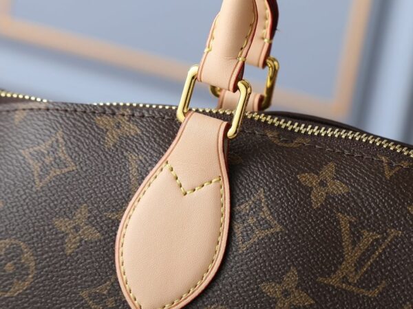 Chic Charm LV Handbag M26494