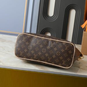 Luxury LV Handbag M26494 7 701cc253 result