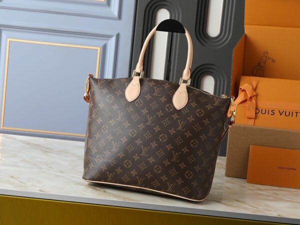 Chic Charm LV Handbag M26494