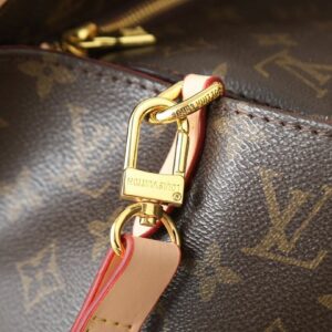 Luxury LV Handbag M15142-M44571 6 304870bd result