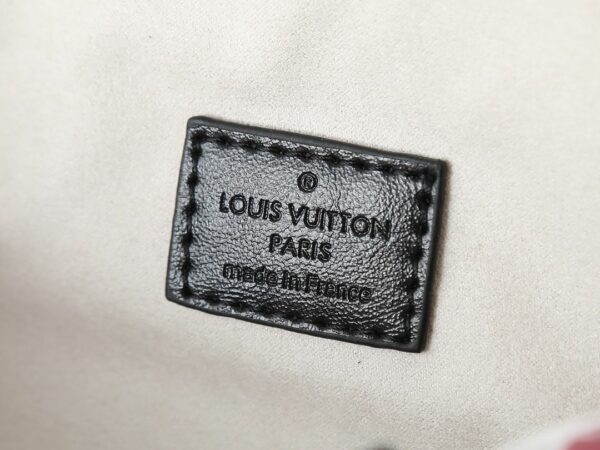 Chic Charm LV Handbag M13086