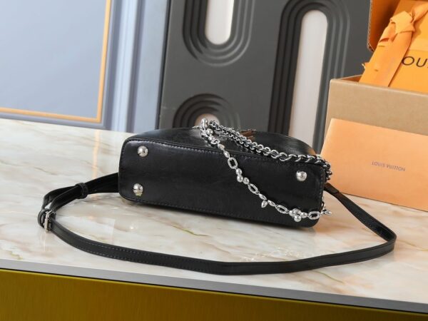 Chic Charm LV Handbag M25492-M25473-1 Chic Charm LV Handbag M25492-M25473-1