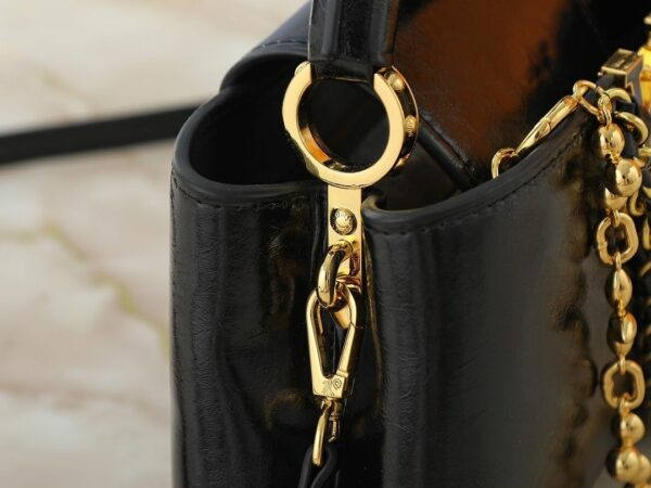 Chic Charm LV Handbag M25492-M25473-1 Chic Charm LV Handbag M25492-M25473-1