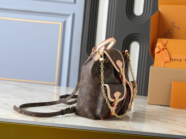 Chic Charm LV Handbag M46932