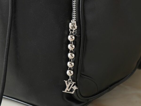 Chic Charm LV Handbag M13983
