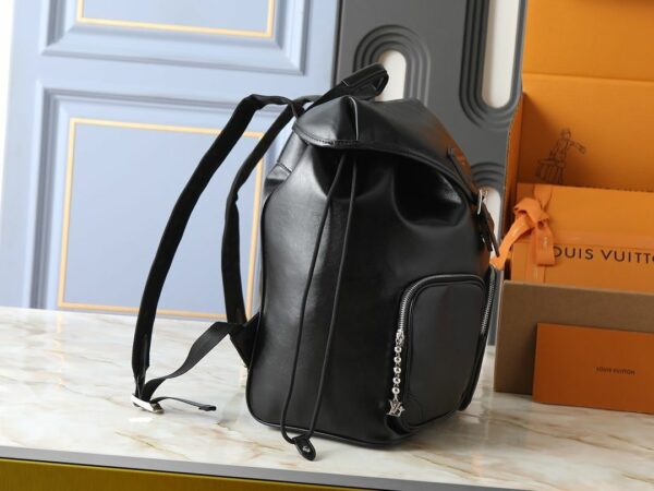 Chic Charm LV Handbag M13983