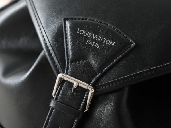 Chic Charm LV Handbag M13983