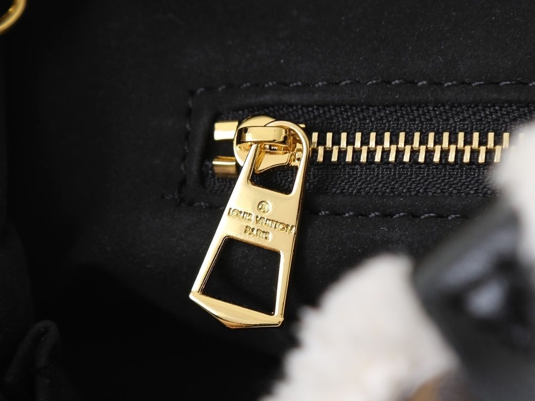 Luxury LV Handbag M26568-M13014-M12888 Luxury LV Handbag M26568-M13014-M12888