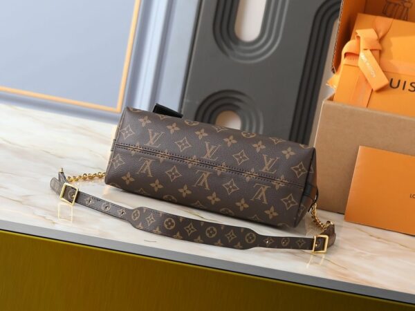 Chic Charm LV Handbag M26568-M13014-M12888 Chic Charm LV Handbag M26568-M13014-M12888