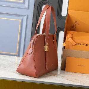 Luxury LV Handbag M26688-M26257 3 1962f08e result