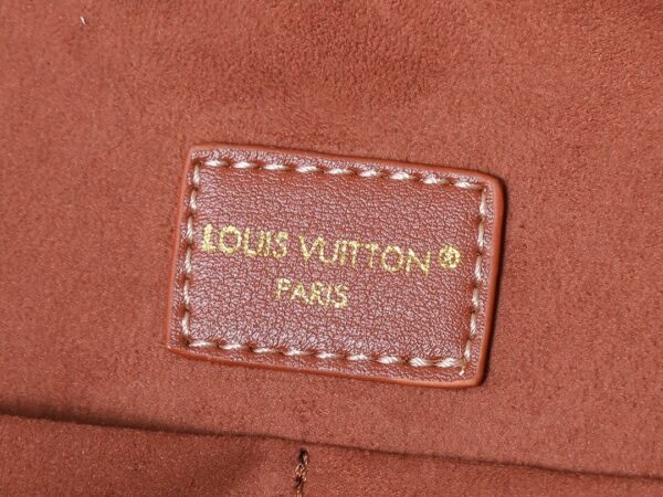 Chic Charm LV Handbag M26688-M26257