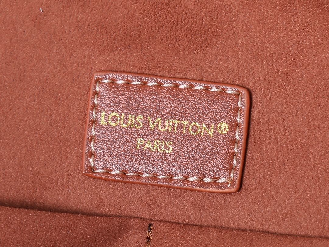 Luxury LV Handbag M26688-M26257 Luxury LV Handbag M26688-M26257