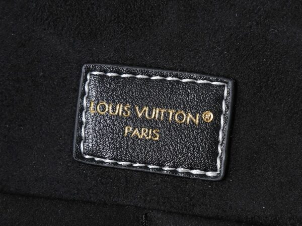 Chic Charm LV Handbag M26688-M26257