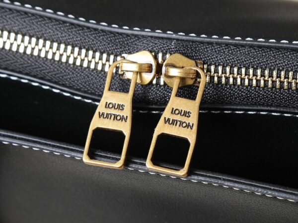 Chic Charm LV Handbag M26688-M26257