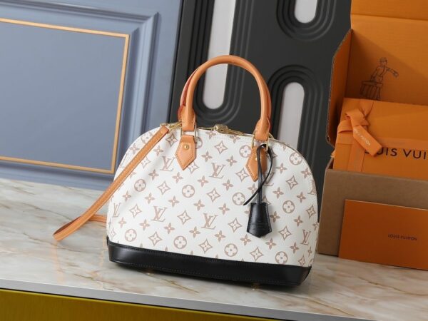 Chic Charm LV Handbag M46921-M53152 Chic Charm LV Handbag M46921-M53152