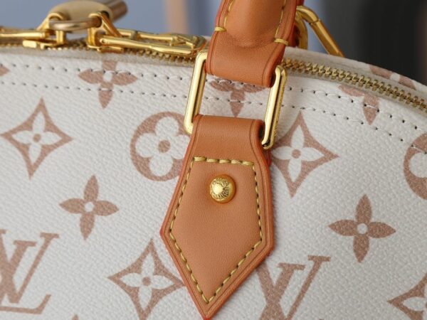 Chic Charm LV Handbag M46921-M53152 Chic Charm LV Handbag M46921-M53152