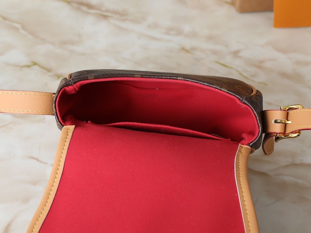 Luxury LV Handbag M44860 Luxury LV Handbag M44860