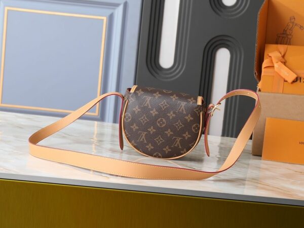 Chic Charm LV Handbag M44860