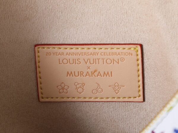 Chic Charm LV Handbag M27900