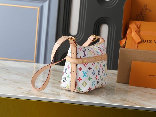 Chic Charm LV Handbag M27900