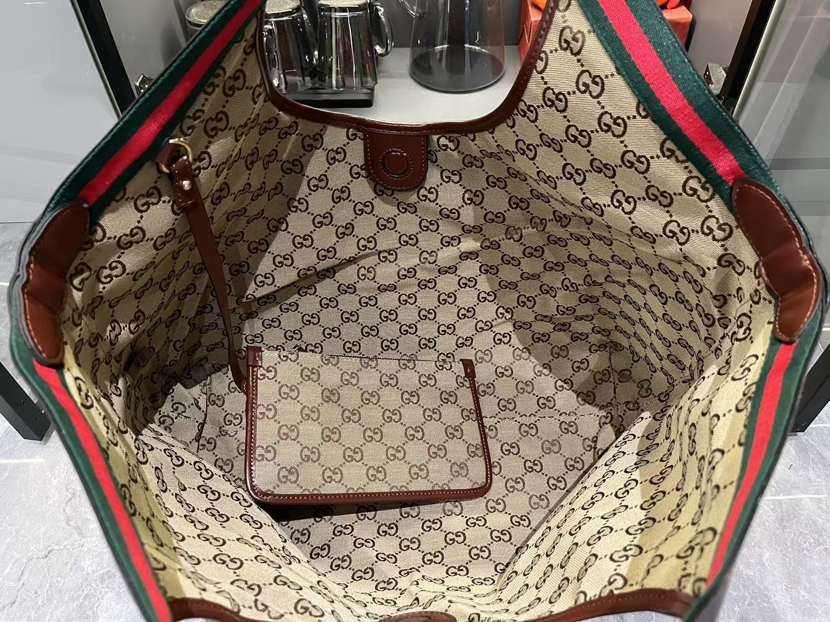 Luxury Gucci Handbag 853971.1 Luxury Gucci Handbag 853971.1