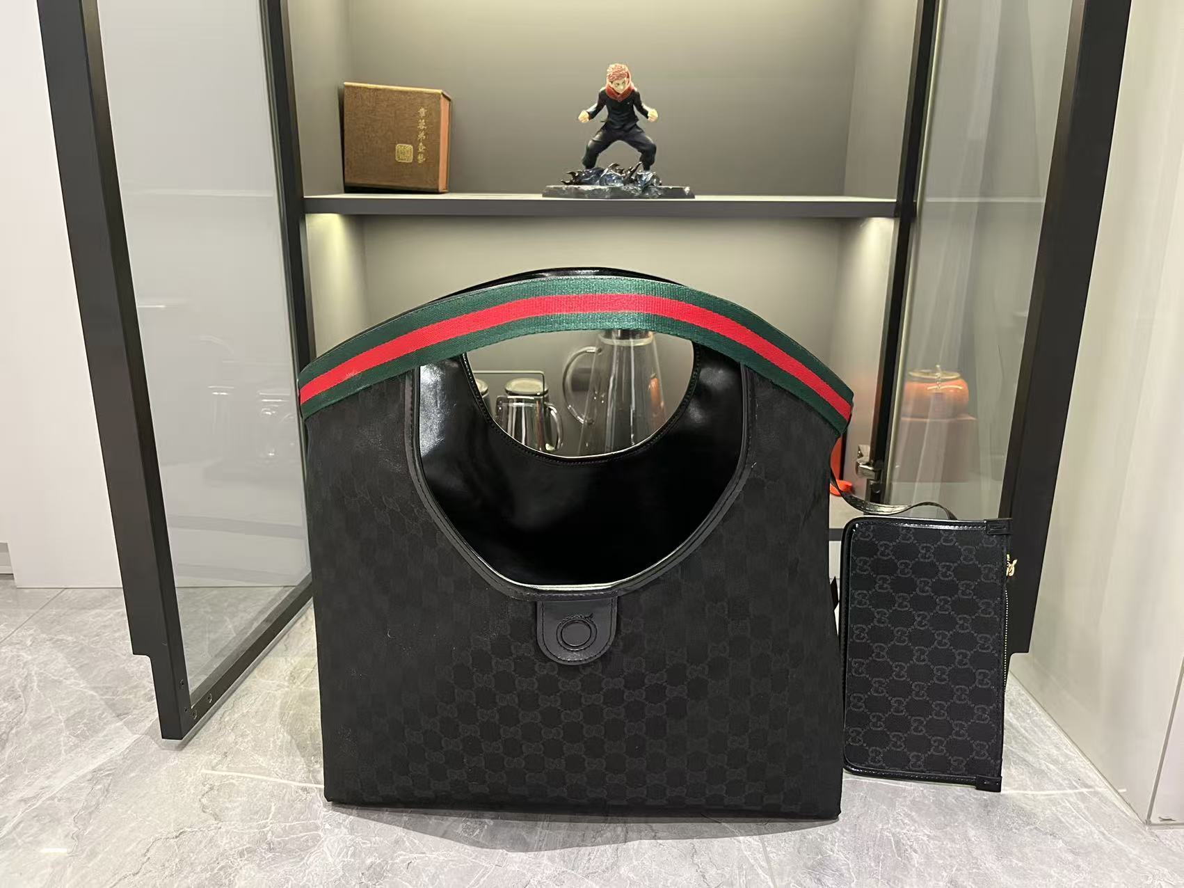 Luxury Gucci Handbag 853971.1 Luxury Gucci Handbag 853971.1