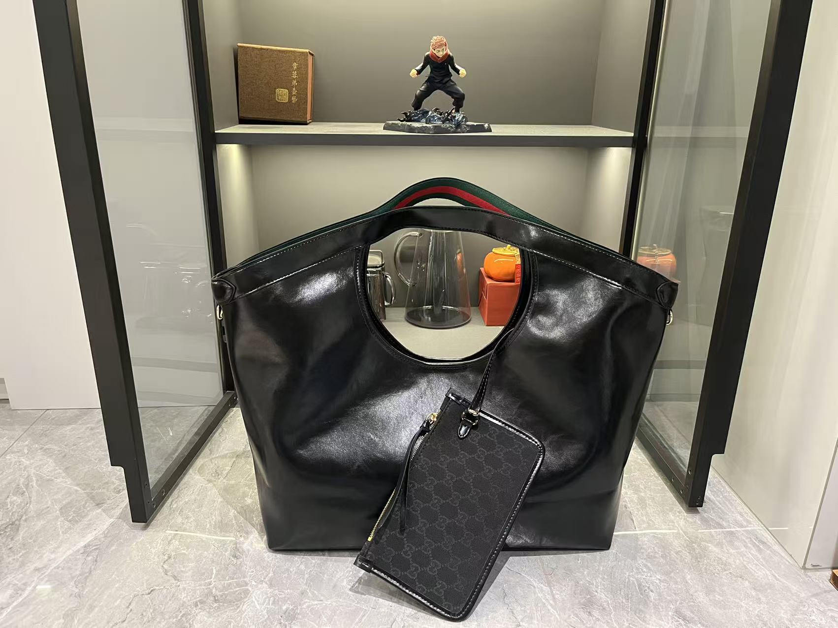 Luxury Gucci Handbag 853971.1 Luxury Gucci Handbag 853971.1