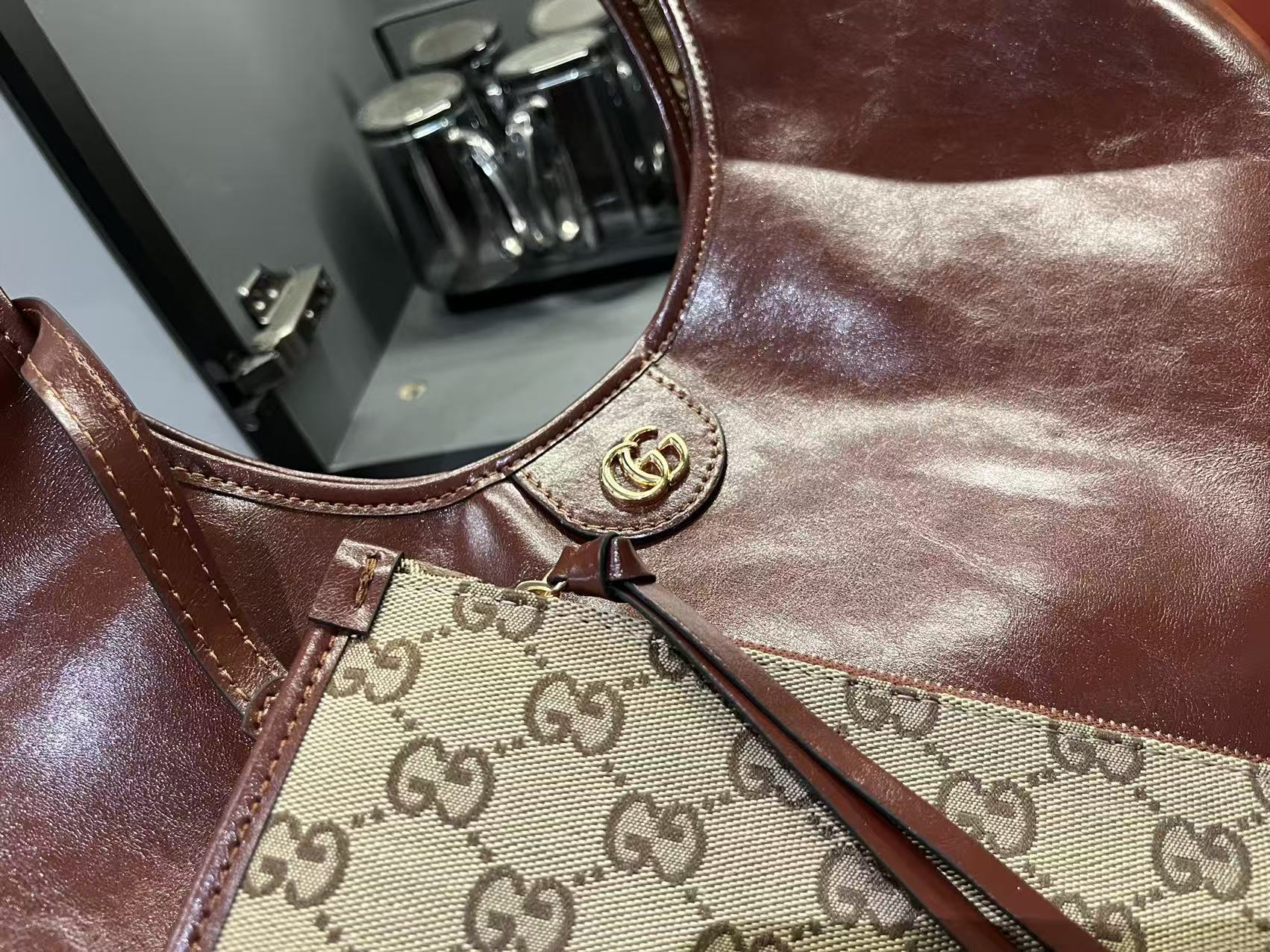 Luxury Gucci Handbag 853971.1 Luxury Gucci Handbag 853971.1