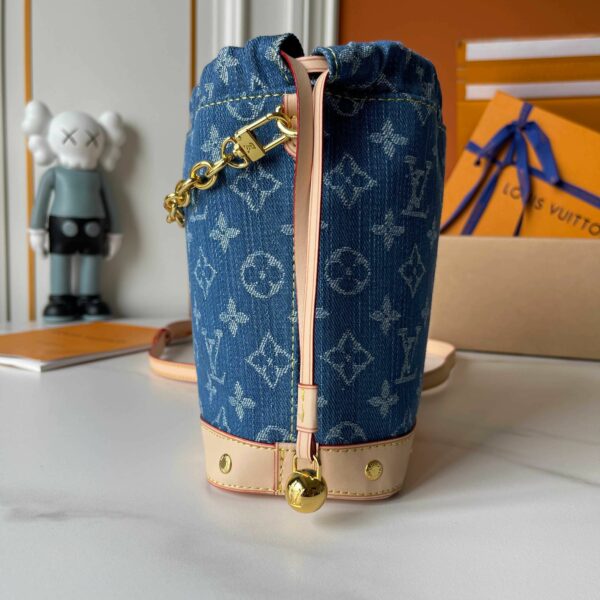 Chic Charm LV Handbag M83043