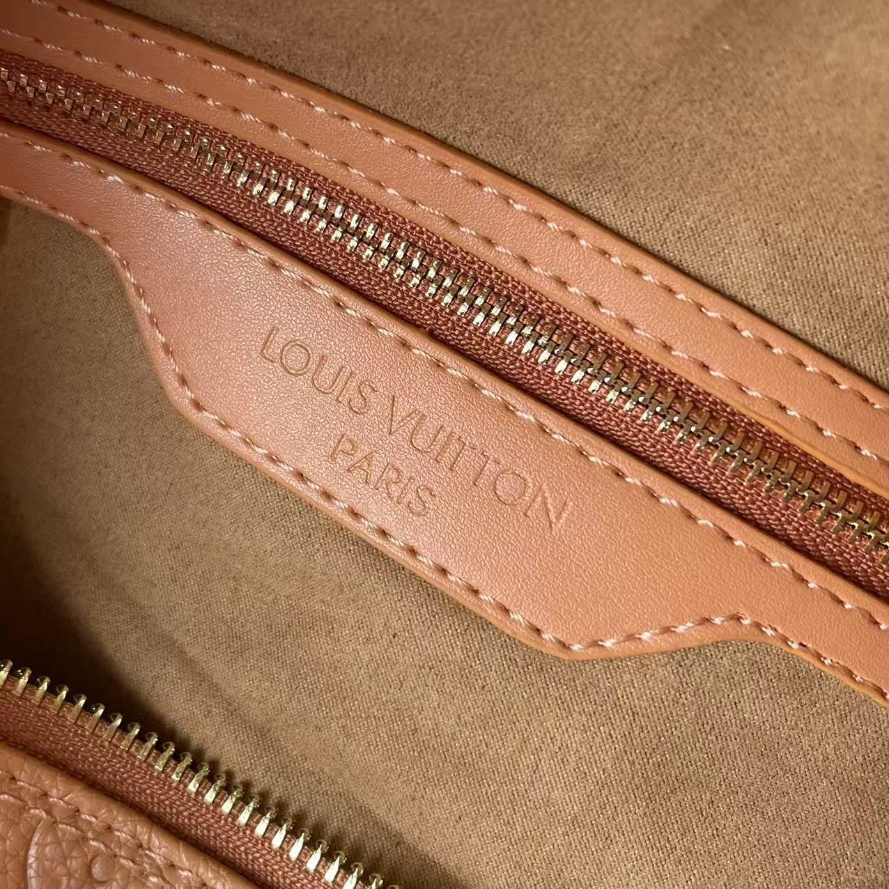 Luxury LV Handbag M11323-M28662 Luxury LV Handbag M11323-M28662