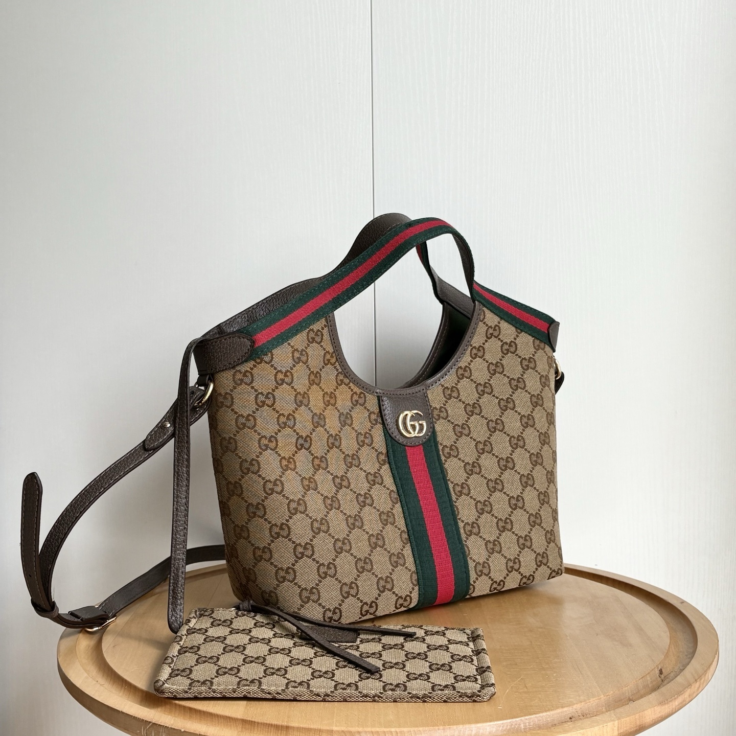 Luxury Gucci Handbag 860845 Luxury Gucci Handbag 860845