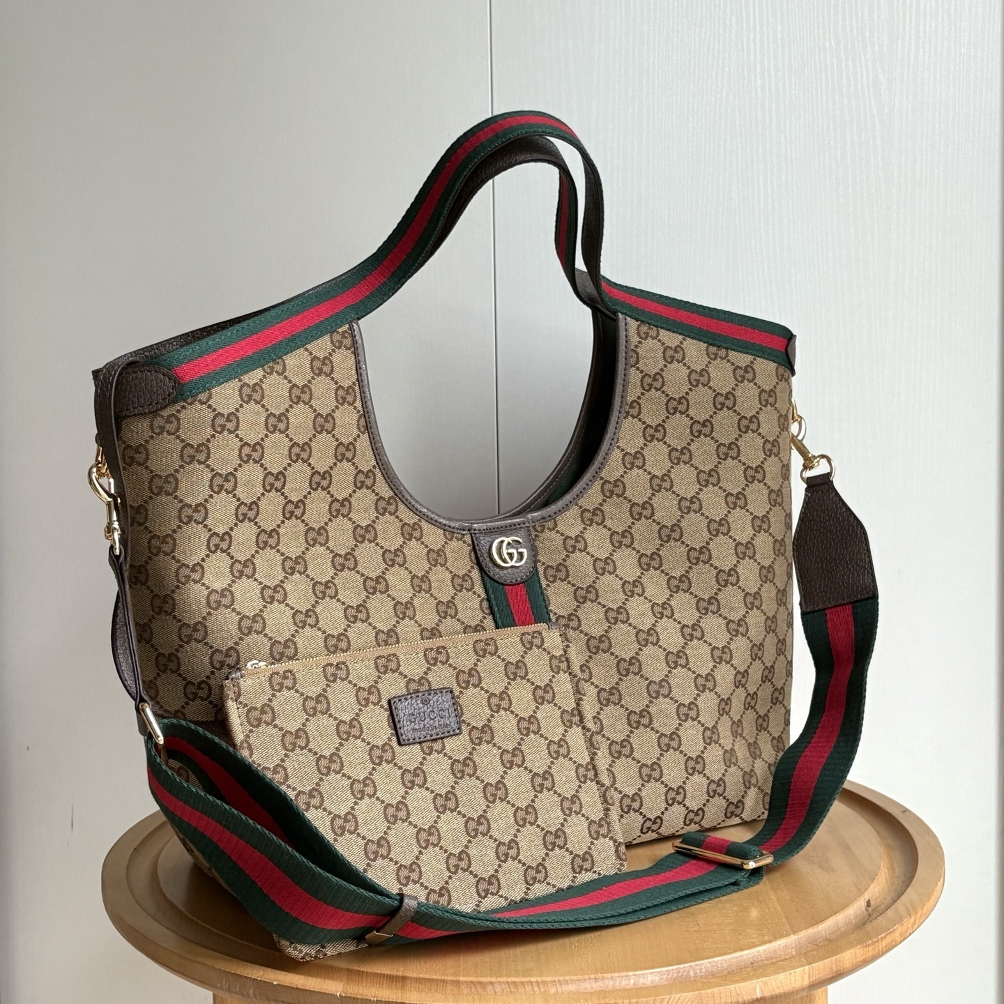 Luxury Gucci Handbag 853971.2 Luxury Gucci Handbag 853971.2