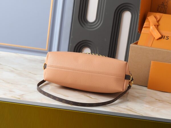 Chic Charm LV Handbag M27825-M28029