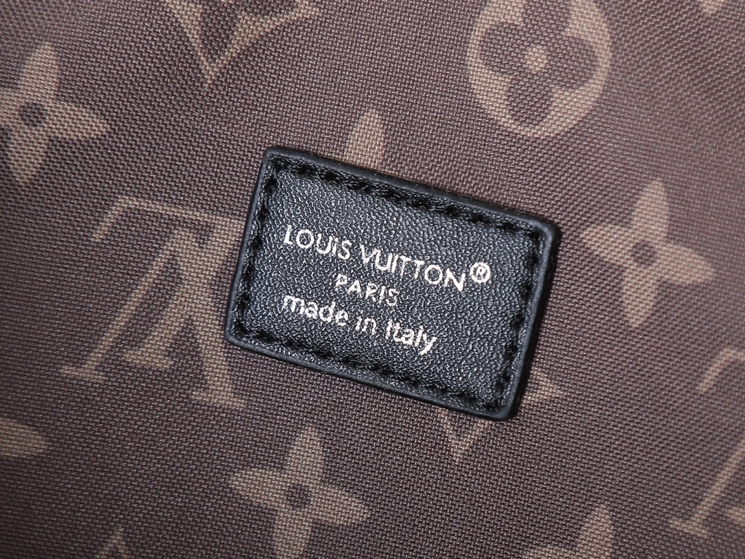 Luxury LV Handbag M14700-M26563-M14702-081 Luxury LV Handbag M14700-M26563-M14702-081