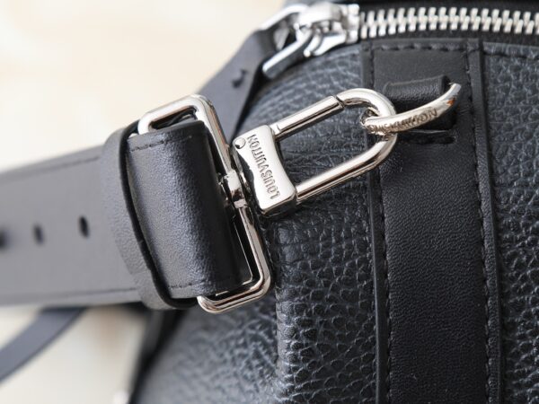 Chic Charm LV Handbag M14700-M26563-M14702-081 Chic Charm LV Handbag M14700-M26563-M14702-081