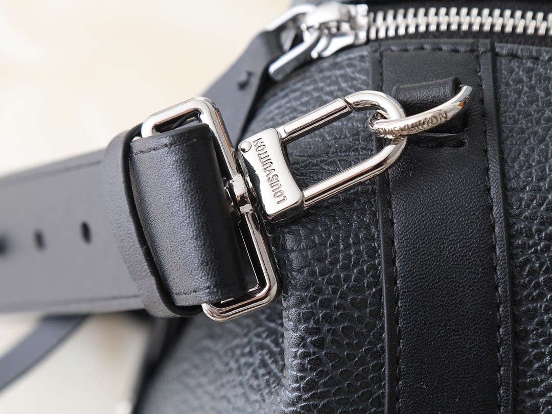 Luxury LV Handbag M14700-M26563-M14702-081 Luxury LV Handbag M14700-M26563-M14702-081